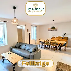 Felibrige-les Maisons De Vincent , Arles France